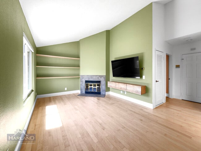 Building Photo - 4033 Louisiana St