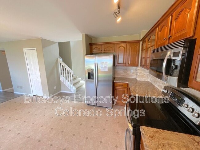 Building Photo - 7168 Prairie Wind Dr