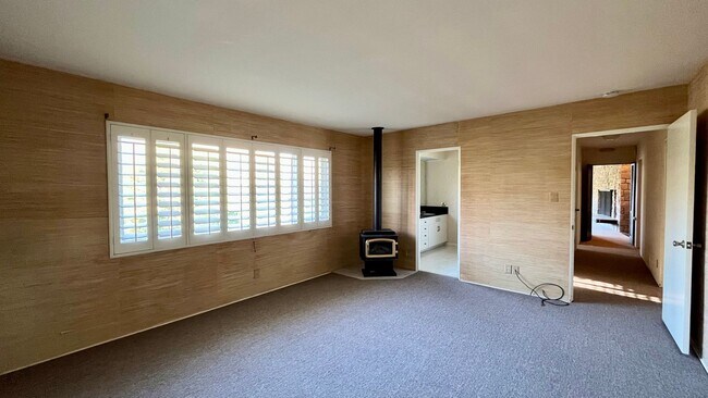 Building Photo - "The Rock" - 6 Bedroom House by Cal Poly