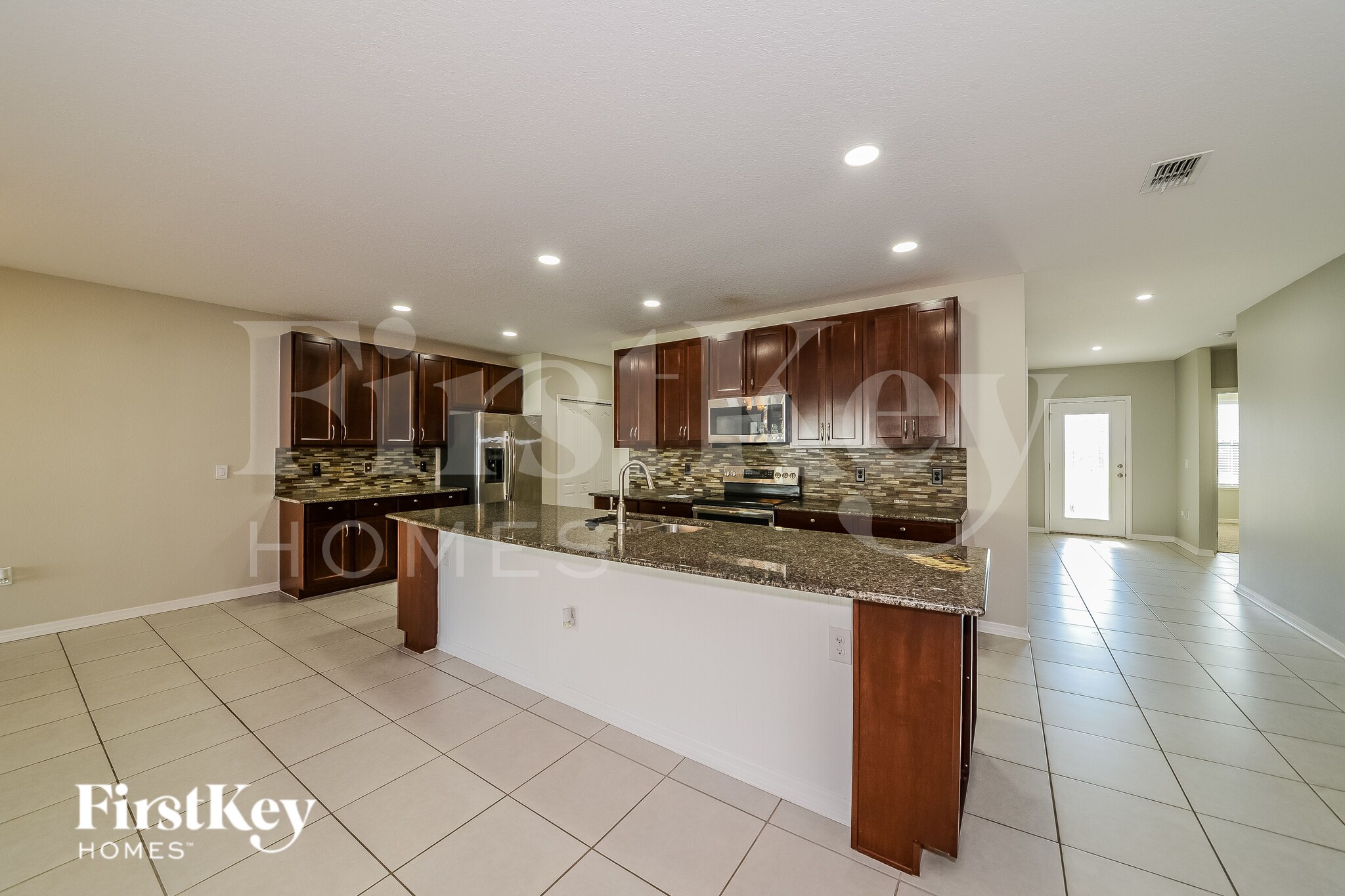 Building Photo - 3911 Willow Walk Dr