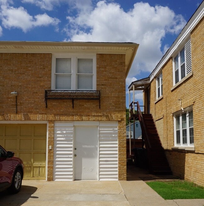 Building Photo - 1403 N Miller Blvd