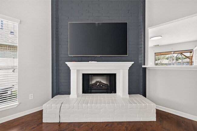 Building Photo - 6419 Paso Del Sol Dr