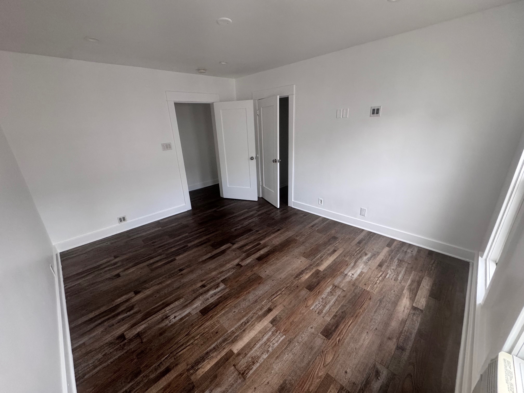 Secondary Bedroom - 1261 1/2 S Plymouth Blvd