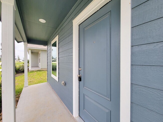 Building Photo - Be the first to live in this beautiful brand-new home featuring 4 spacious bedrooms, 2.5 bathroom...