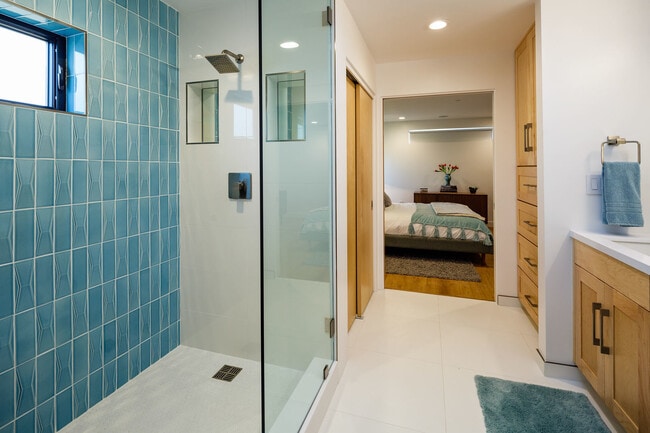 Building Photo - 3920 O-Fully Furnished | Hollywood Beach |...