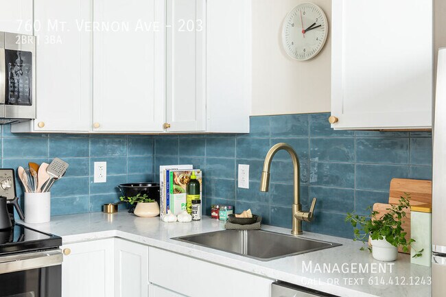 Building Photo - 760 Mt Vernon Ave