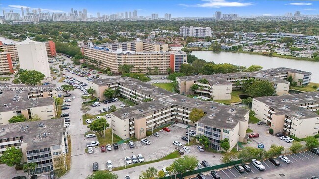 Building Photo - 1680 NE 191st St