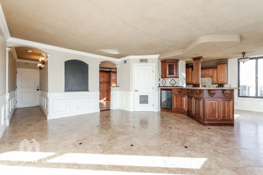 Building Photo - 280 Island Ave