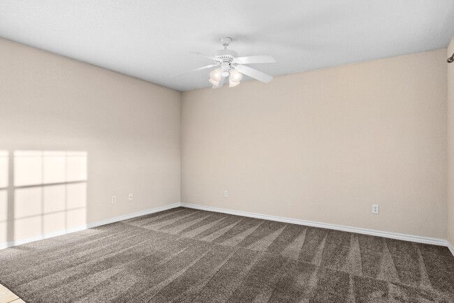 Building Photo - 125 Satch Dr