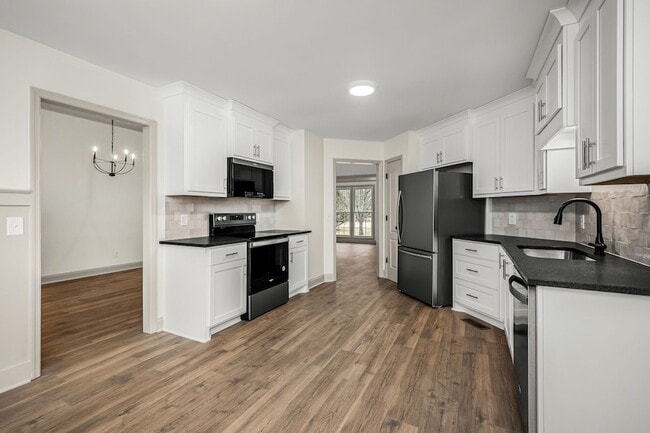Building Photo - 1015 Brinkley Rd