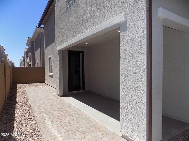 Building Photo - 1159 E Sabino Dr