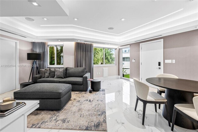 Building Photo - 10190 Collins Ave