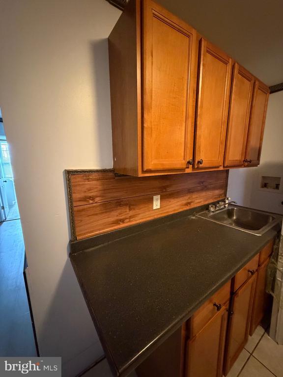 Building Photo - 1841 W Lexington St