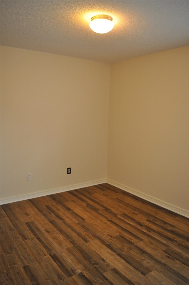 Building Photo - 673 Mozingo Ln