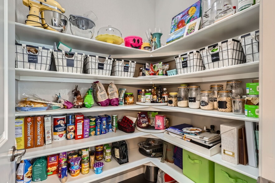 Walk-in Pantry - 1854 Jules Ln