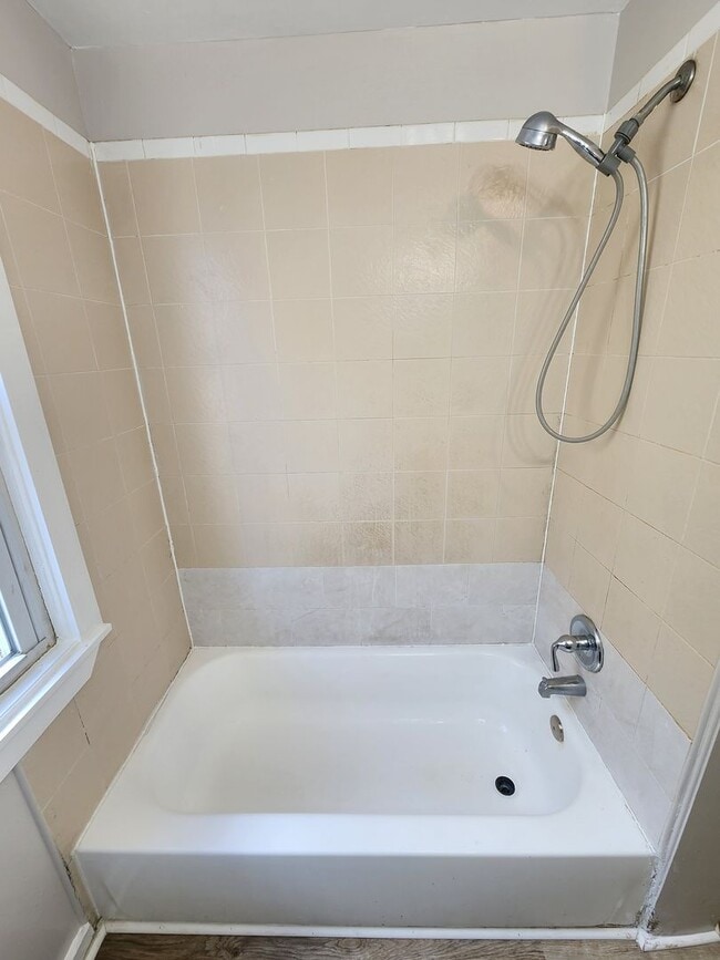 Building Photo - 137 Washington St