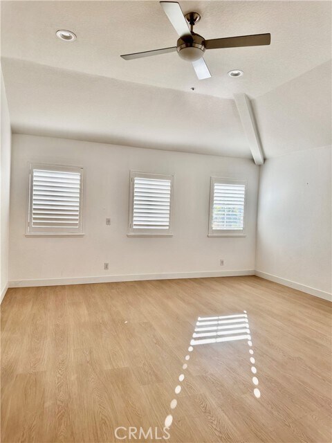 Building Photo - 1000 Calle Allegre