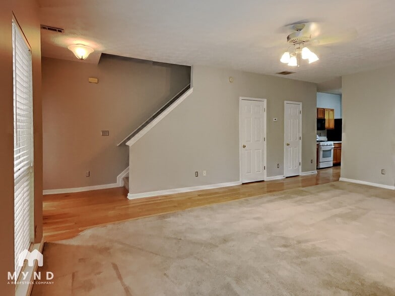 Building Photo - 942 Tree Creek Pkwy