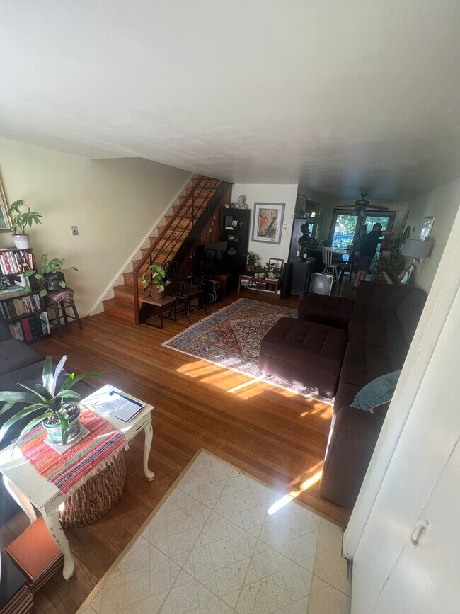 Living Room (Right) - 5412 Hermit Ter