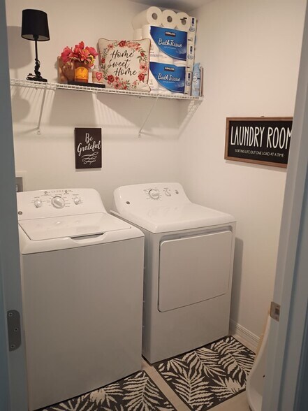 Building Photo - 8534 Sea Ray Run