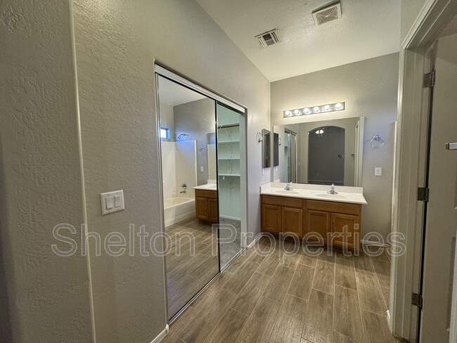 Building Photo - 23769 W La Canada Blvd