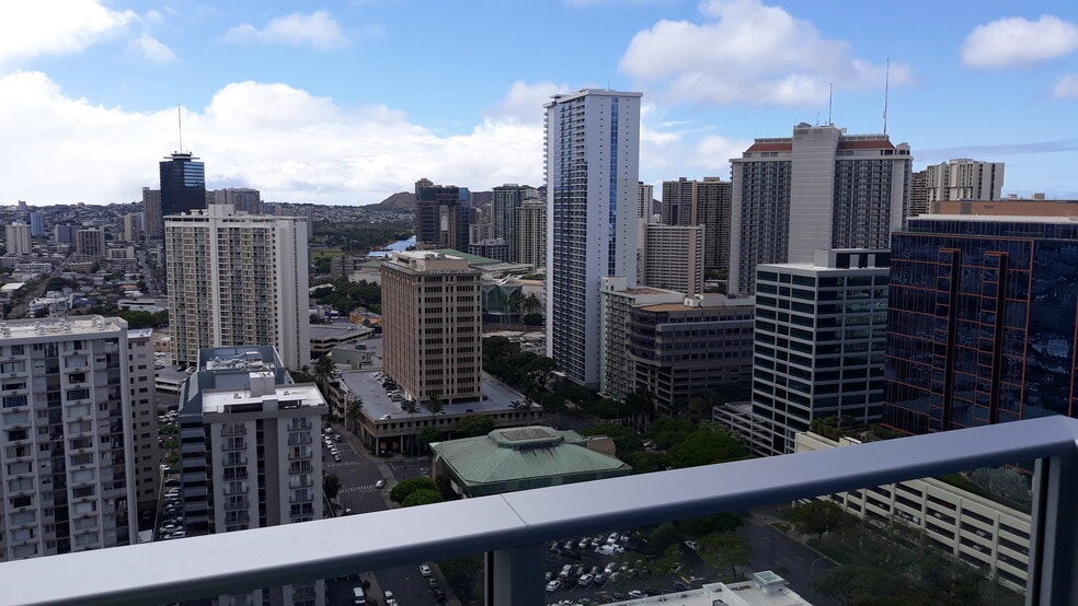 Diamond Head View - 629 Keeaumoku St