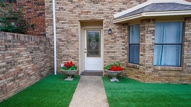 Building Photo - 720 Pebble Beach Dr