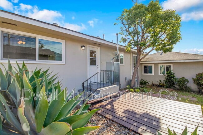 Building Photo - 4521 3rd St