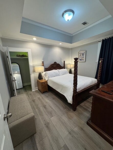 Building Photo - 71 17th St NE