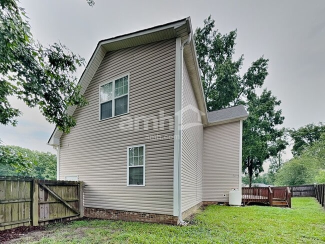 Building Photo - 58 Carson Dr