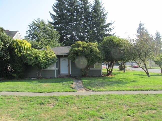 Building Photo - 2 Bedroom House in Sedro-Woolley