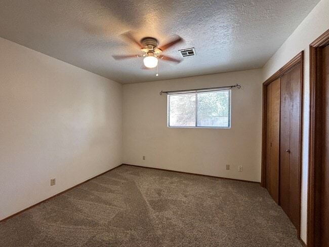 Building Photo - 34 E 350 N