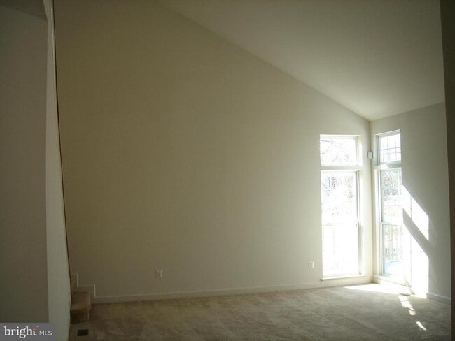 Building Photo - 11225 Suffolk Dr