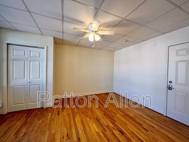 Building Photo - 43 Ravenscroft Dr