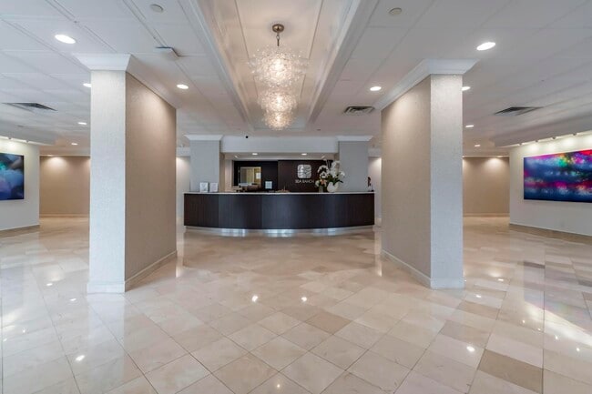 Building Photo - 4301 N Ocean Blvd