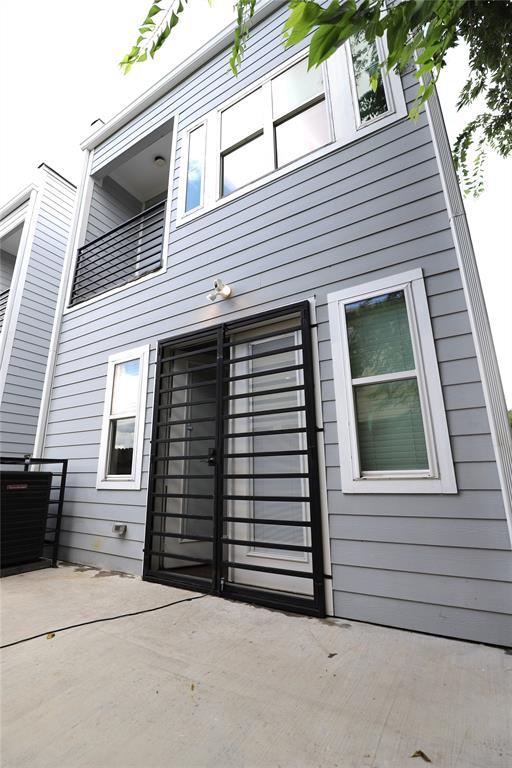Building Photo - 4422 Phlox St