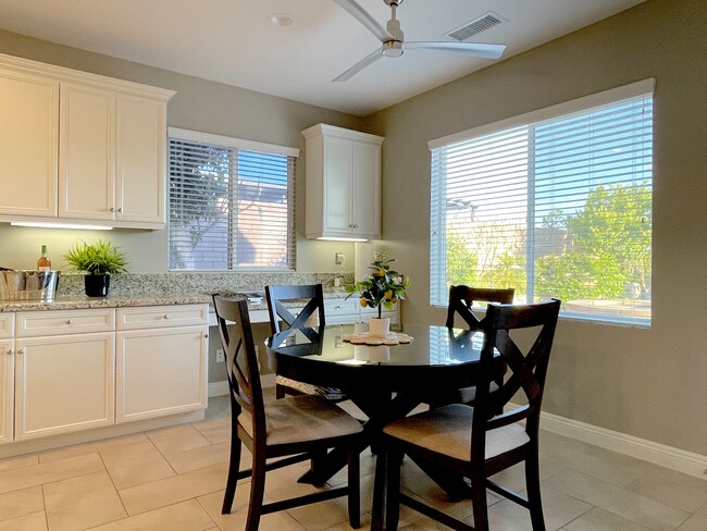 Breakfast Nook - 73670 Kandinsky Way