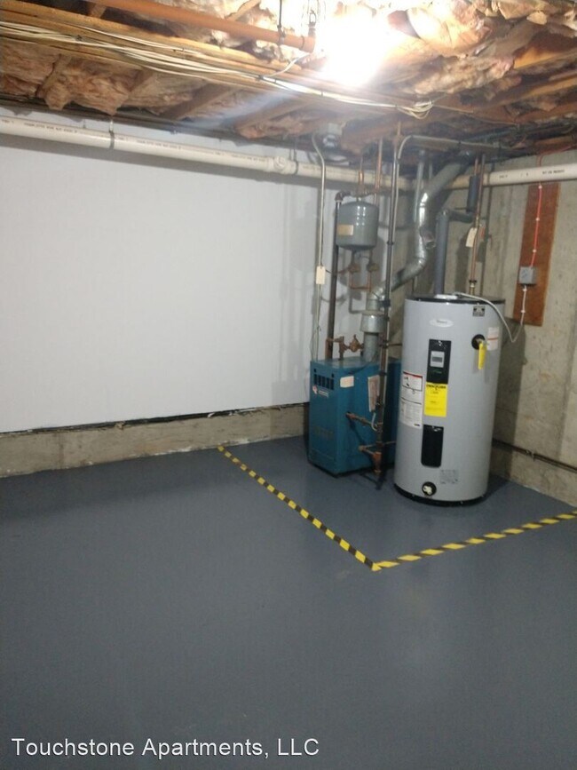 Building Photo - 221 Park St