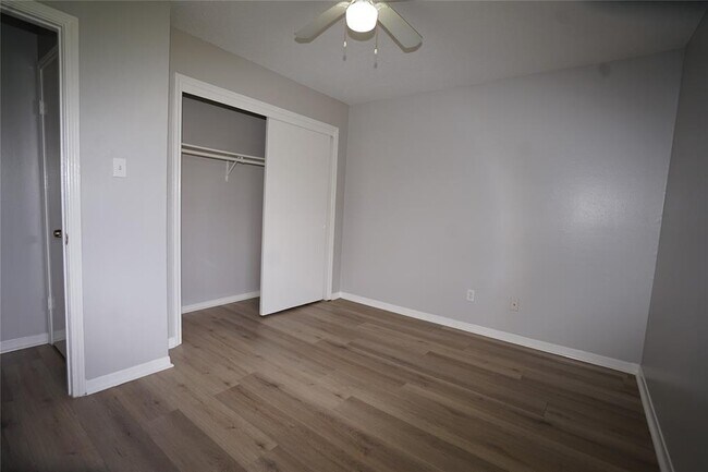 Building Photo - 3130 Windmill St