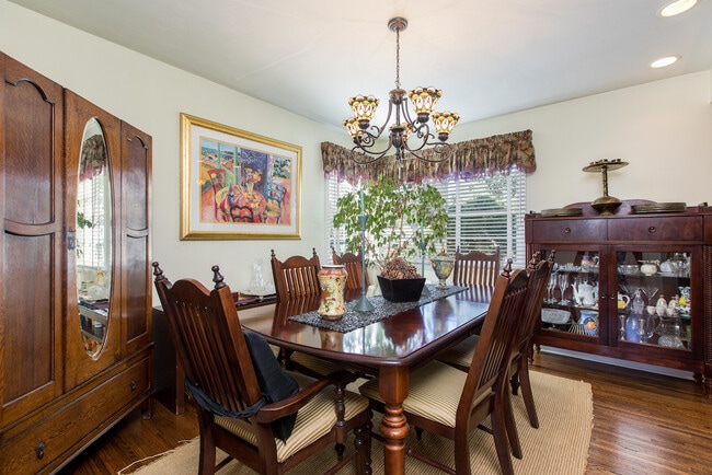 Dining Room - 5440 Ben Ave