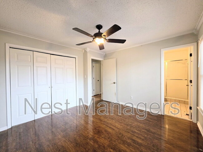 Building Photo - 4602 Gardenwood Ct