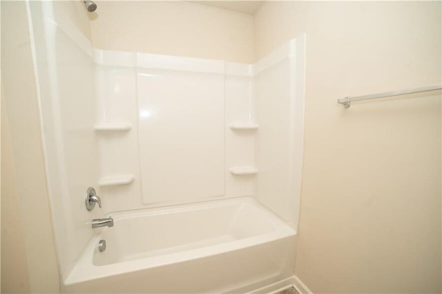 Building Photo - 376 Pernell