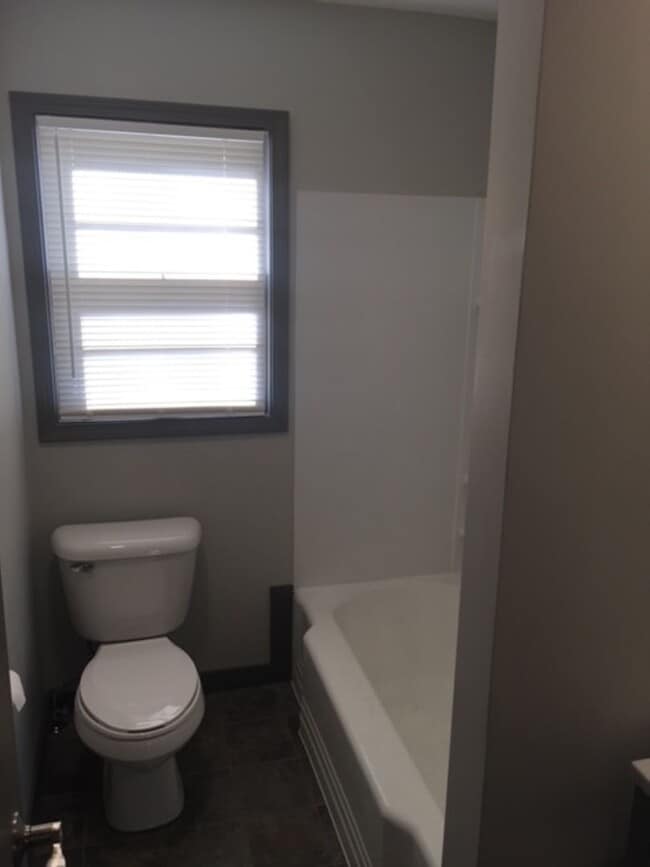 Building Photo - Fully Updated 2 Bedroom 1 Bath with 2 Stall Attatched Garage