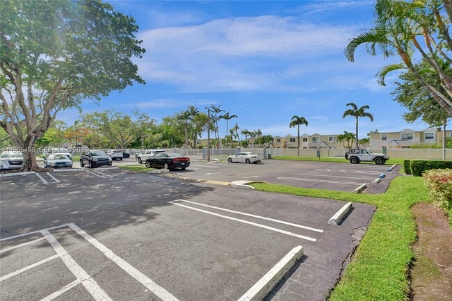 Building Photo - 4600 SW 67th Ave