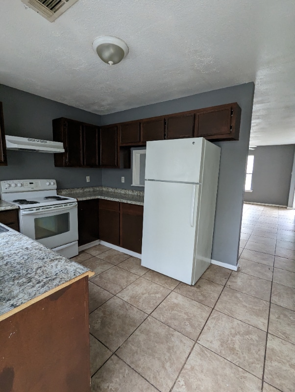 Building Photo - 1919 N Magnolia St