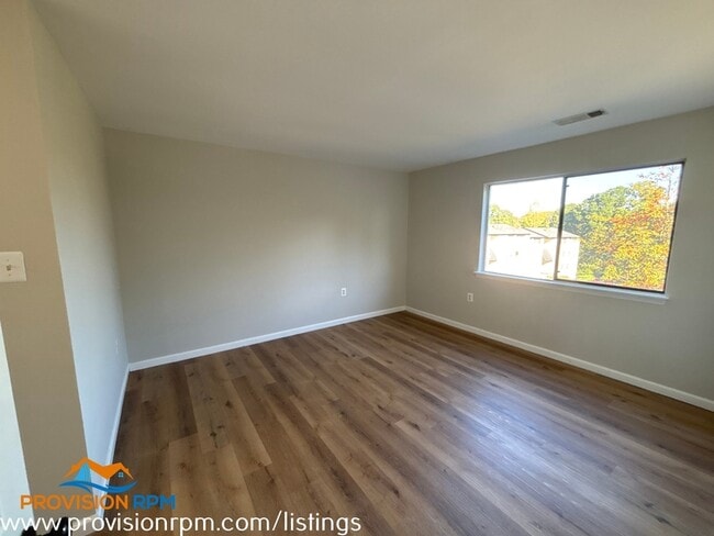 Building Photo - 611 Oakland Hills Ct