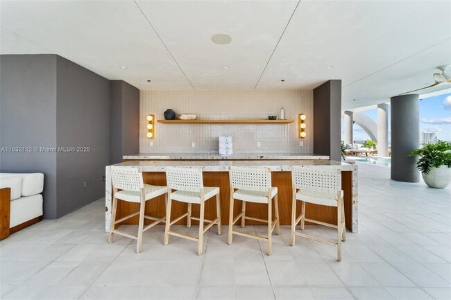 Building Photo - 2678 Tigertail Ave
