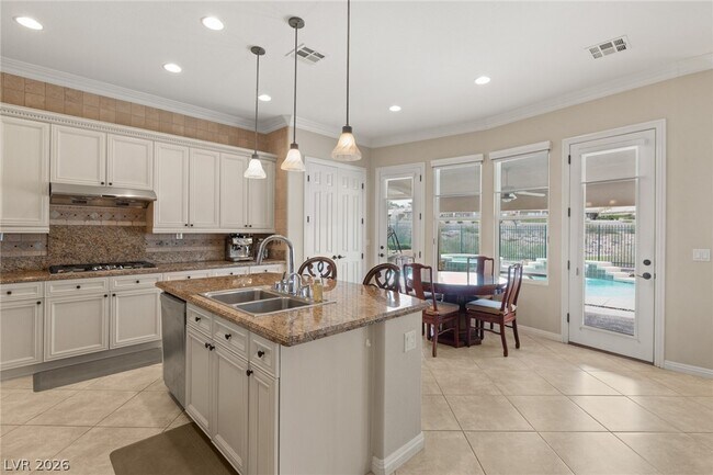 Building Photo - 1303 Panini Dr