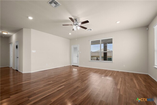 Building Photo - 2610 Bargello St