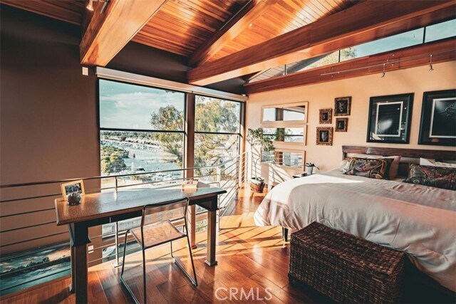 Building Photo - 5327 Marina Pacifica Dr
